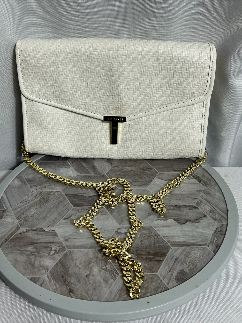 Ted Baker White Woven Clutch Crossbody Gold Chain Strap Purse New